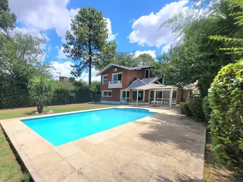 VENTA CASA 6 AMB C/PISCINA. COUNTRY LA MARTONA