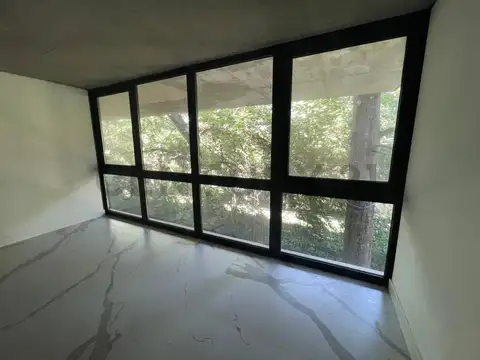 Oficina en Alquiler en Barrio Parque Leloir, USD 1.100