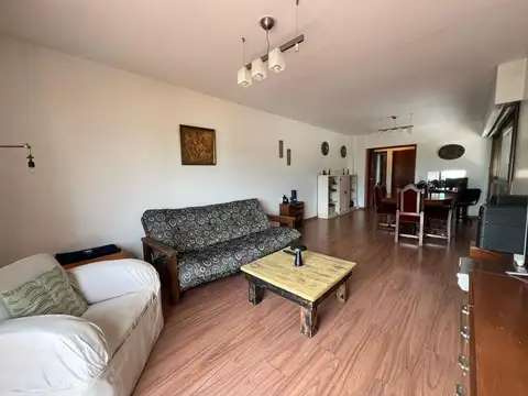 Departamento en Alquiler con 1 cocheras