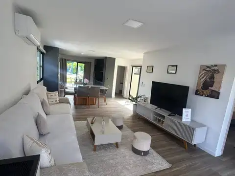 Calle del Rodeo y El