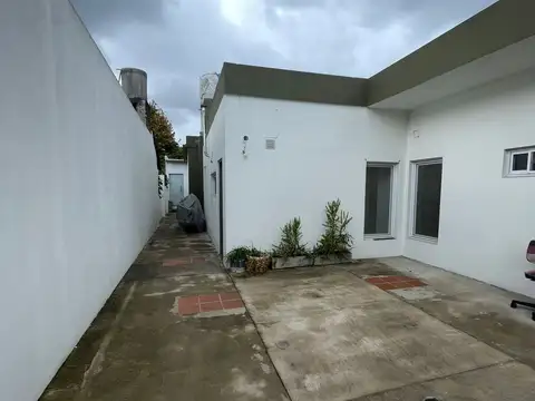 MONOAMBIENTE CON PATIO