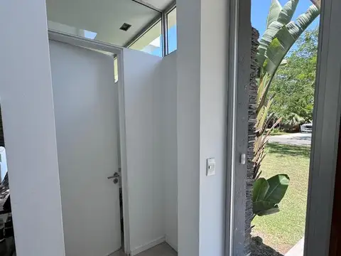 Casa en Alquiler en El Encuentro, USD 4.200