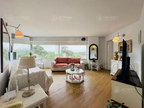 Departamento en Venta en Cantegril, USD 200.000