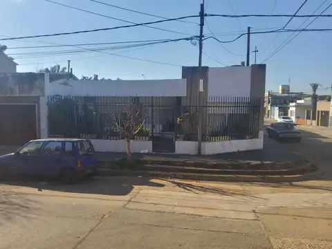 Casa - Venta - Argentina, Concordia - LA RIOJA 1000