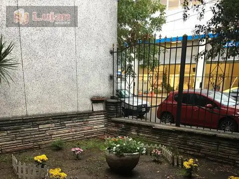 Casa en Venta en Mataderos, USD 140.000