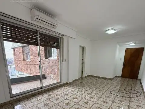 Oficina 3 ambientes con 1 baño