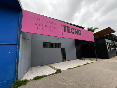 Alquiler local comercial sobre Roosevelt Pando 