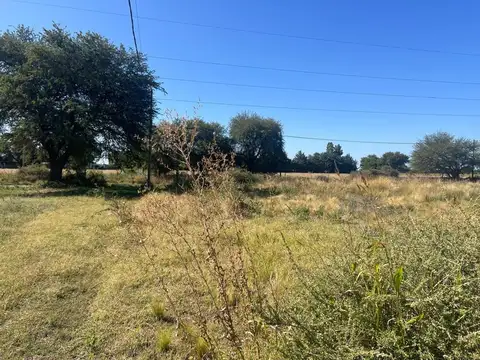 Terreno en R. Caumo & J. Curcci