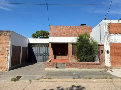 Gobernador Pujol 300