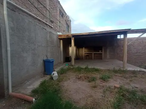 VENTA DE TERRENO CON QUINCHO EN LAS HERAS