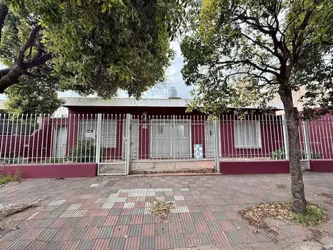 VENTA CASA 2 DORM + DPTO 1 DORM CENTRO AMERICA CBA