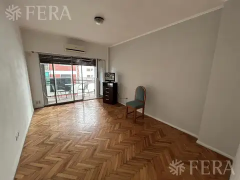 Venta departamento 2 ambientes con balcón en Avellaneda