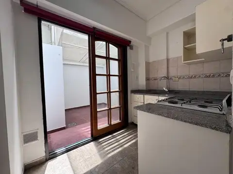 Depto Tipo Casa en Alquiler en Liniers, $ 600.000