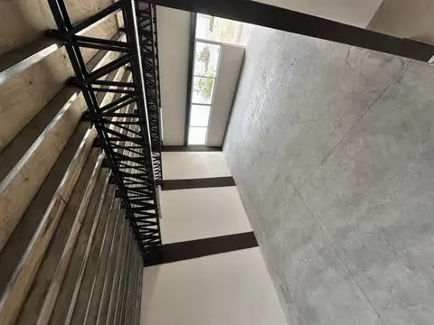 Local en Venta en Luis Agote, USD 320.000