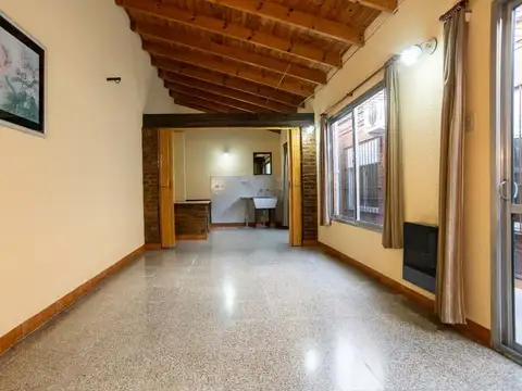 Casa 4 ambientes en venta Bernal apto credito