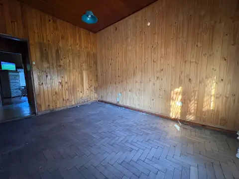 Casa 3 ambientes con 1 baño