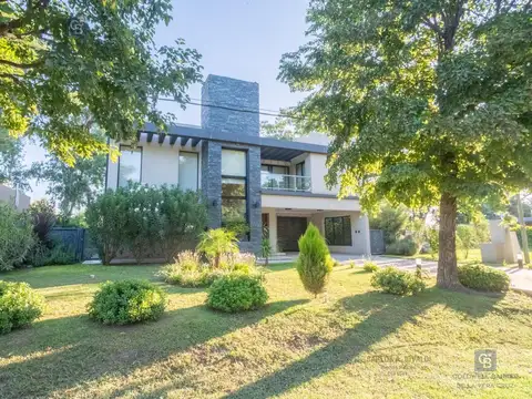 Casa 3 dormitorios en Country Los Molinos