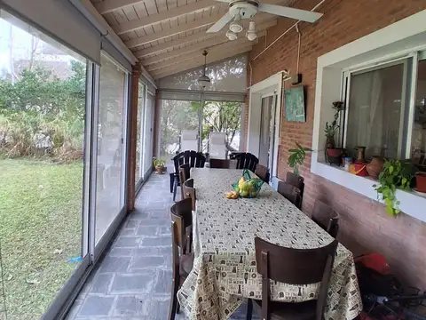 Casa en Venta con 1 cochera