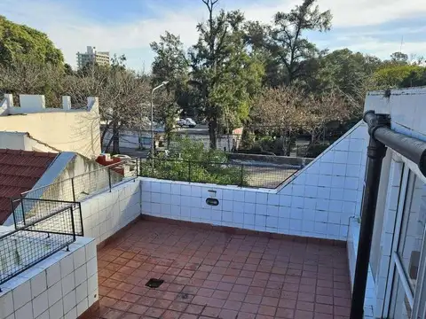 Casa 6 ambientes con 1 baño