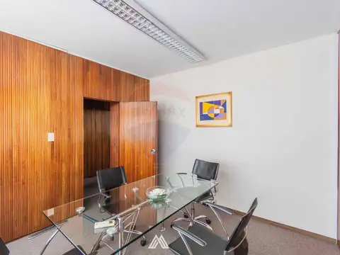 VENTA OFICINA EN EL CENTRO