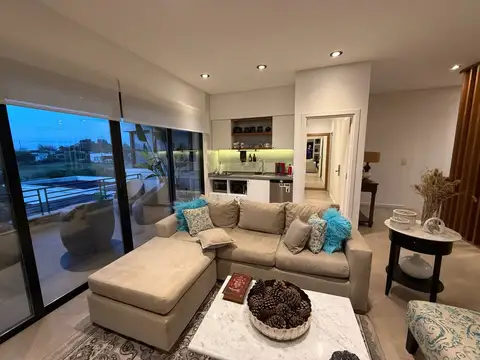 Casa en Venta en Pilar del Este - San Ramiro, USD 375.000