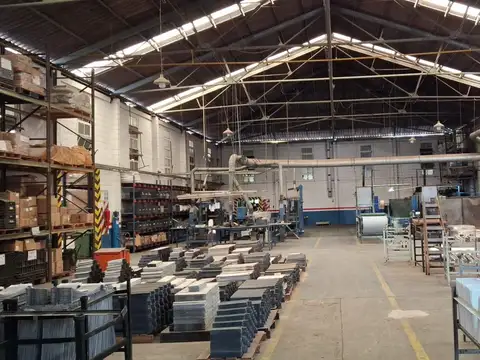 Depósito en alquiler / venta en Malvinas Argentinas