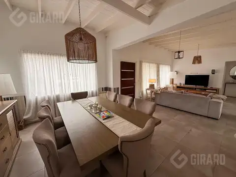 Casa en Venta en Mar del Plata, USD 390.000