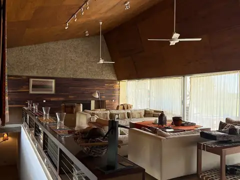 Casa en Venta de 6 dormitorios