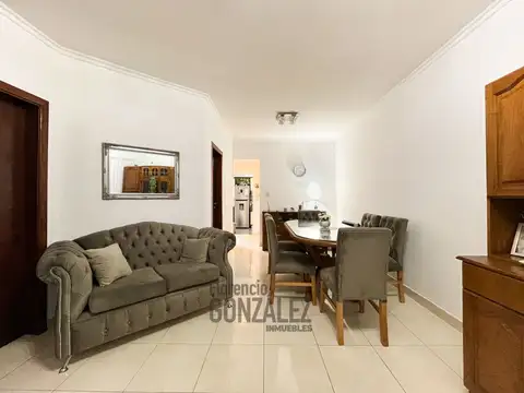 Depto Tipo Casa 3 ambientes con 2 baños