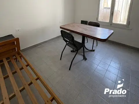 Depto Tipo Casa 2 ambientes con 1 baño