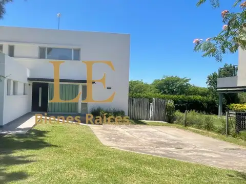 Casa en Venta en San Matias, USD 284.000