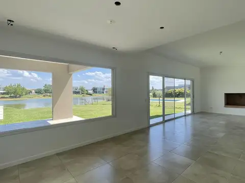 Casa en Venta en El Cantón - Norte, USD 340.000