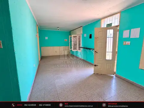Casa 8 ambientes con 2 baños