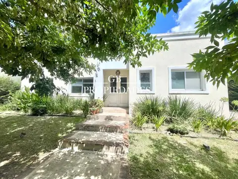 Casa en Alquiler en Pilar del Este - Santa Guadalupe, Countries y Barrios Cerrados en Pilar