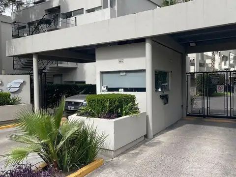 Departamento en Alquiler con 2 cocheras