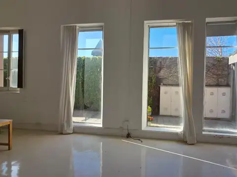 Local en Alquiler en Villa Crespo, $ 2.500.000