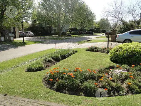 La Lomada de Pilar  - Florida al 500