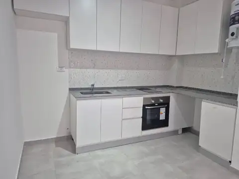 Depto Tipo Casa 2 ambientes con 1 baño