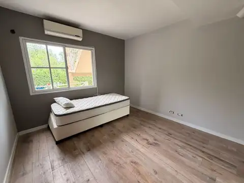 Departamento en Alquiler con 1 cocheras