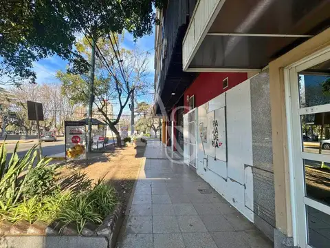 Sarmiento  al 900