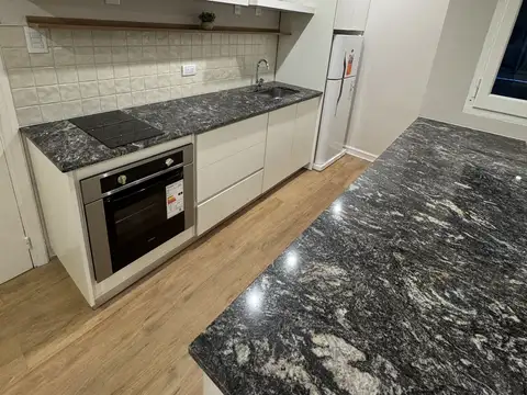 Departamento en Venta en La Bristol, USD 70.000