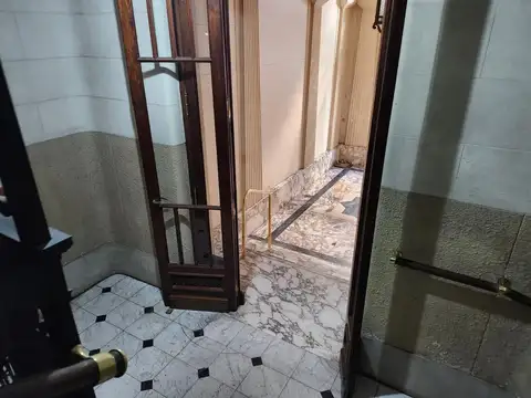 DPTO. 4 AMBIENTES en VENTA en BALVANERA HISTÓRICO 