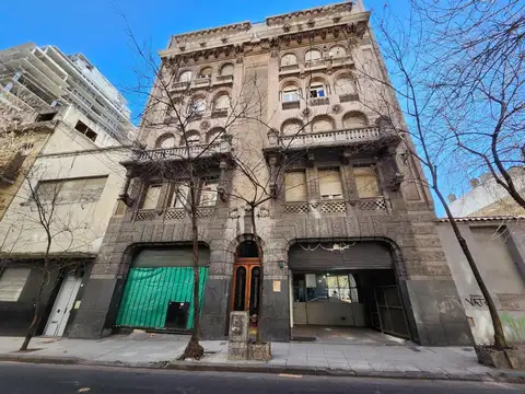 DPTO. 4 AMBIENTES en VENTA en BALVANERA HISTÓRICO 