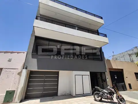 Venta Depósito Galpón En Mataderos - Bragado 6800