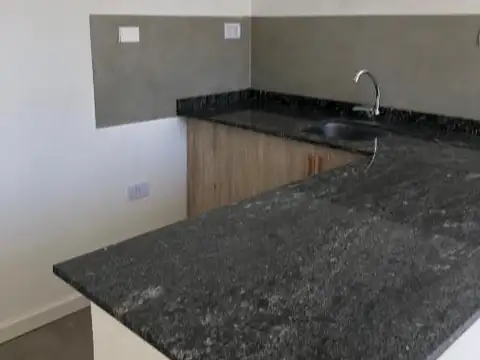 Departamento en Alquiler en Quilmes, $ 350.000