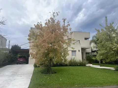 Casa en Los Alisos