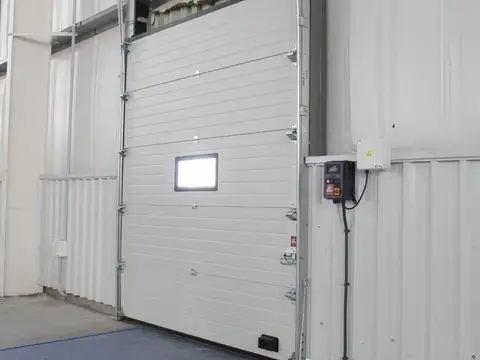 Nave a estrenar en  Parque Industrial Ruta 6