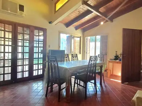 VENTA CASA 3 AMBIENTES EN AV. ROCA TRUJUI CREDITO