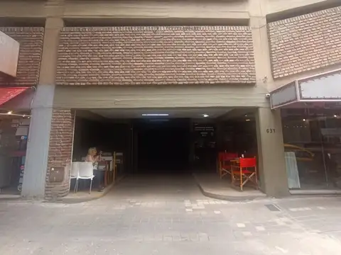 Cochera en Venta en Centro, Córdoba