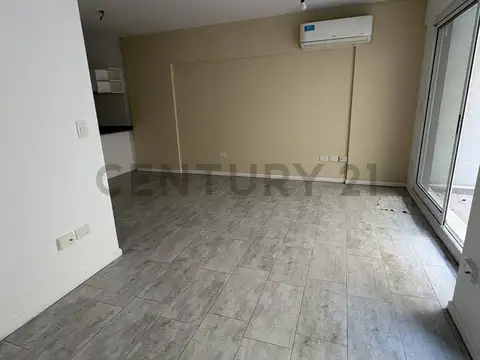 Av. San Juan 24200, Piso 1